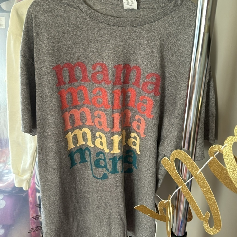 Mama retro t shirt - Picture 2 of 5